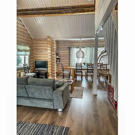 Isopyhaenmaa By Interhome Salla